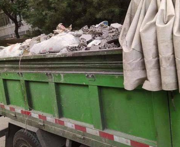 宝安区清运建筑装修垃圾公司说说建筑垃圾清运时需注意的细节